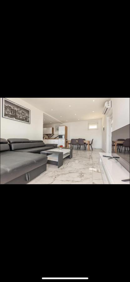 Apartments Arijan30 Celina Luaran gambar